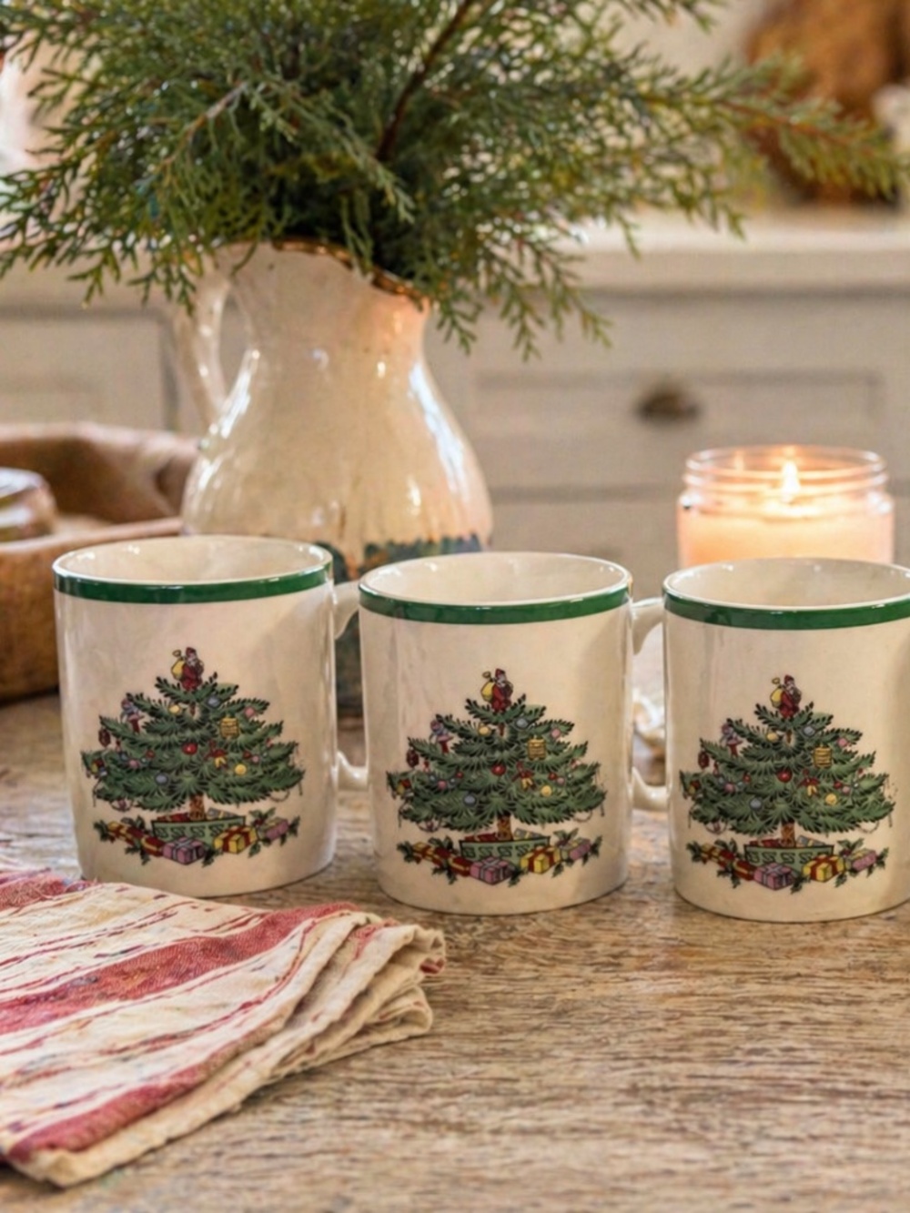 Beautiful set of 5 Spode Christmas Tree mugs—a timeless holiday classic 🎄